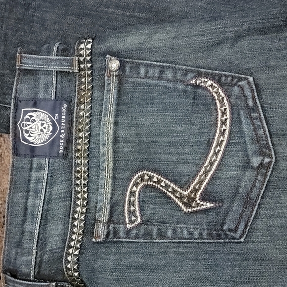 Jeans - Picture 10 of 10